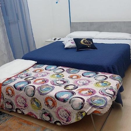 B&B Ale E Gio Piombino Buitenkant foto