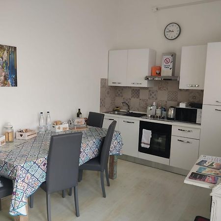 B&B Ale E Gio Piombino Buitenkant foto