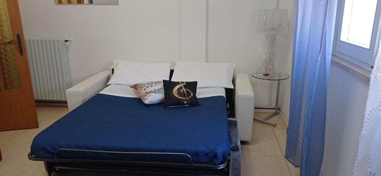 B&B Ale E Gio Piombino Buitenkant foto